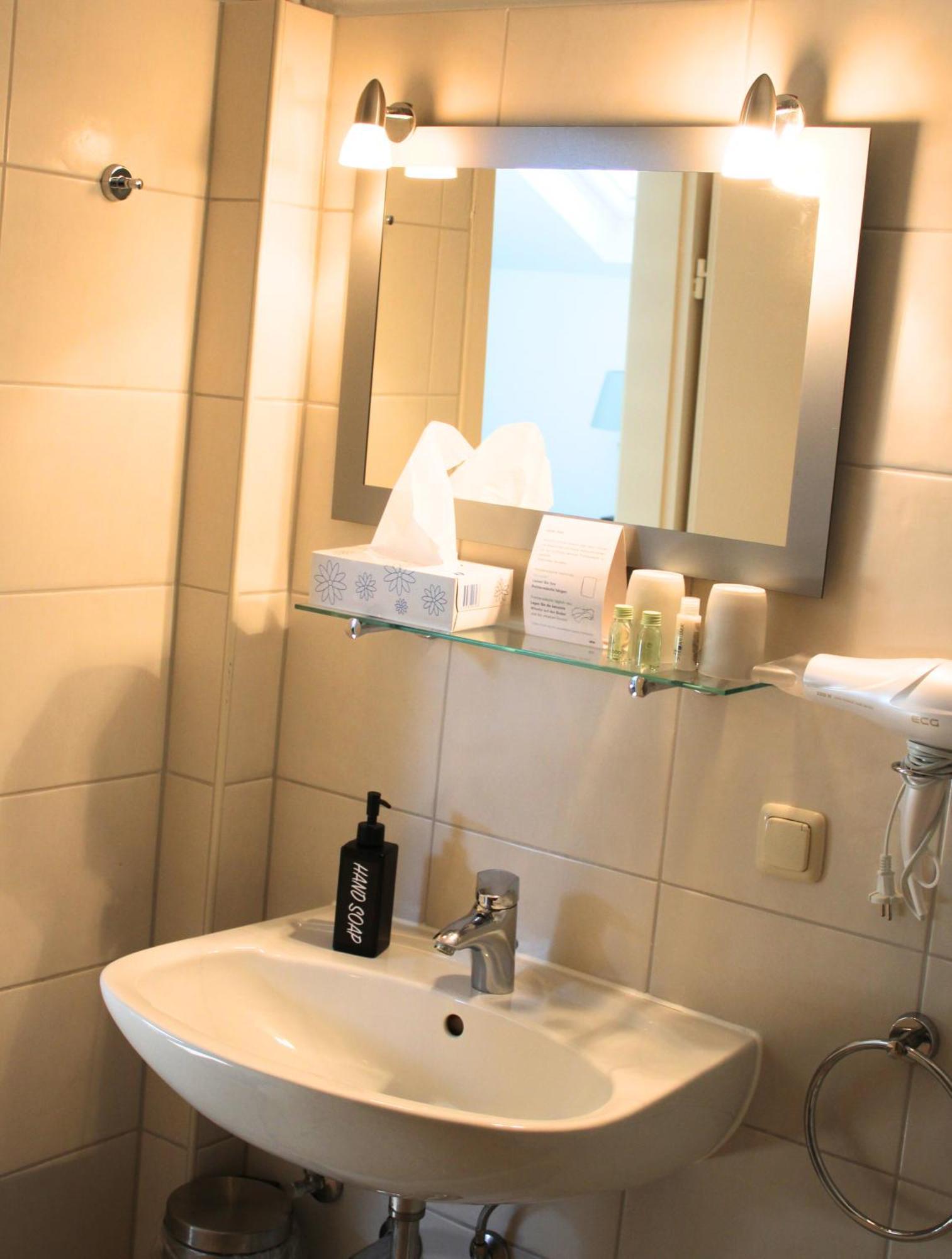 Hotel Adler & Eventlocation Gmbh Itzehoe Zewnętrze zdjęcie