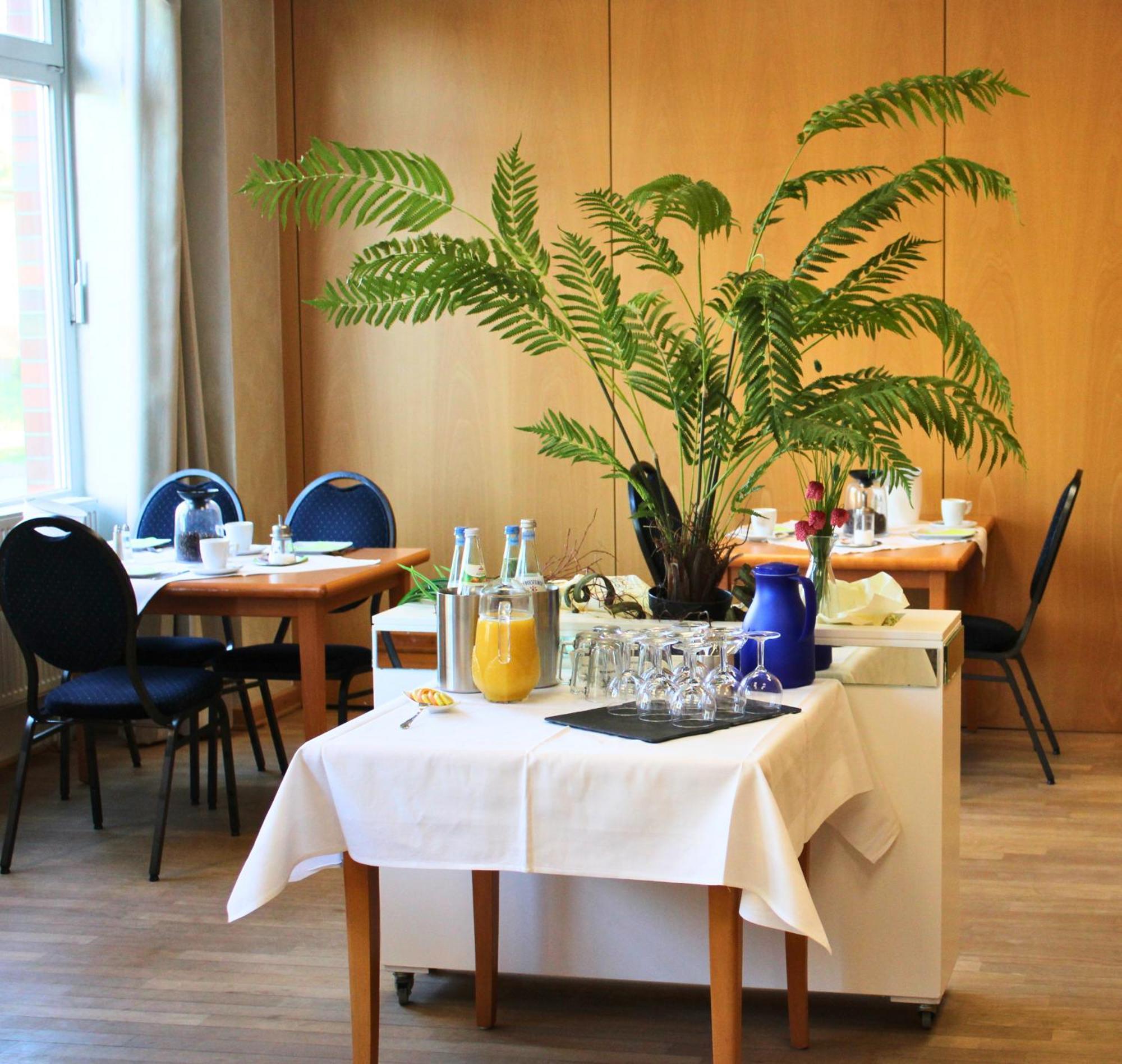 Hotel Adler & Eventlocation Gmbh Itzehoe Zewnętrze zdjęcie